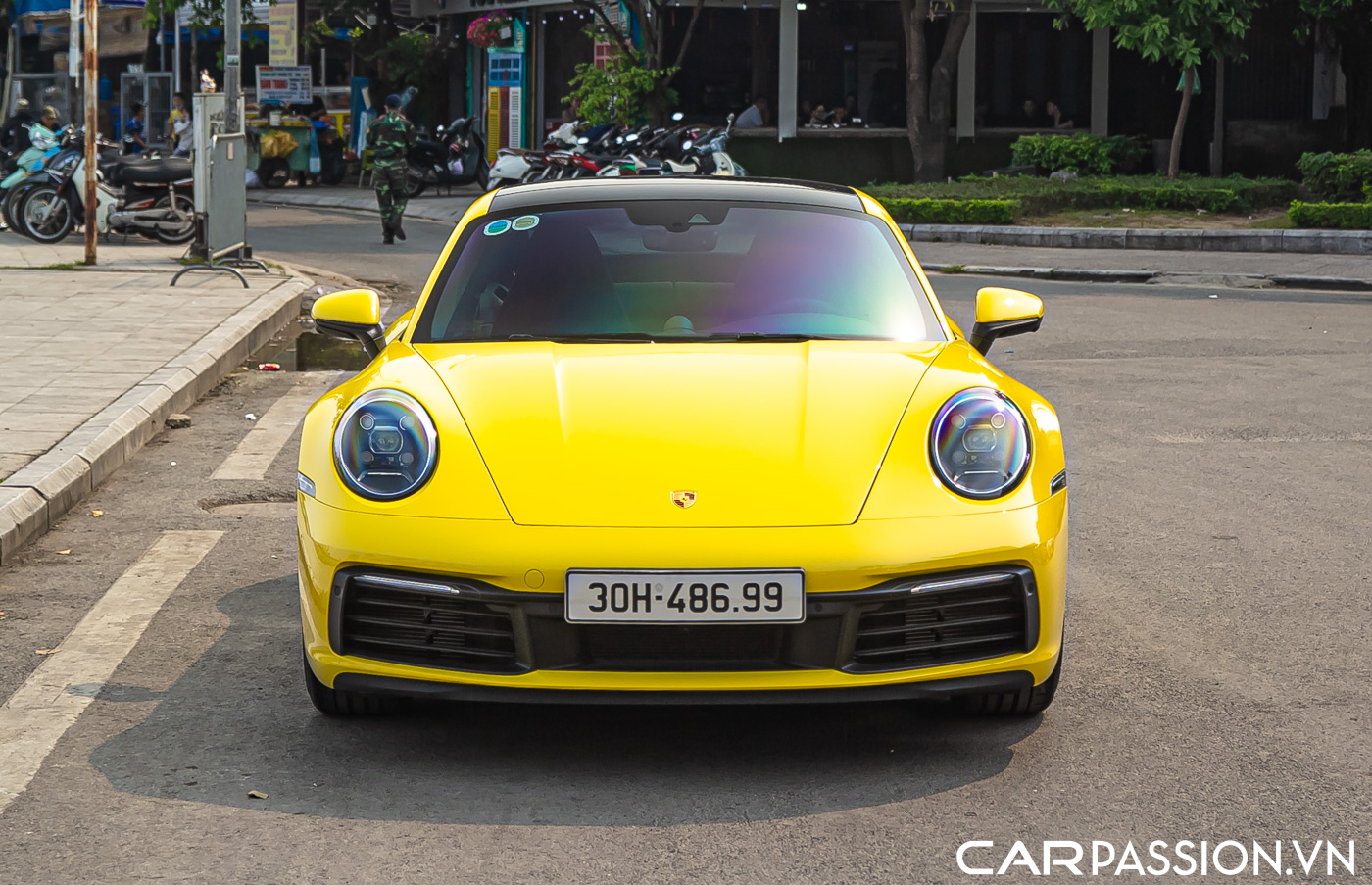 Porsche 911 992 Carrera (32).JPG