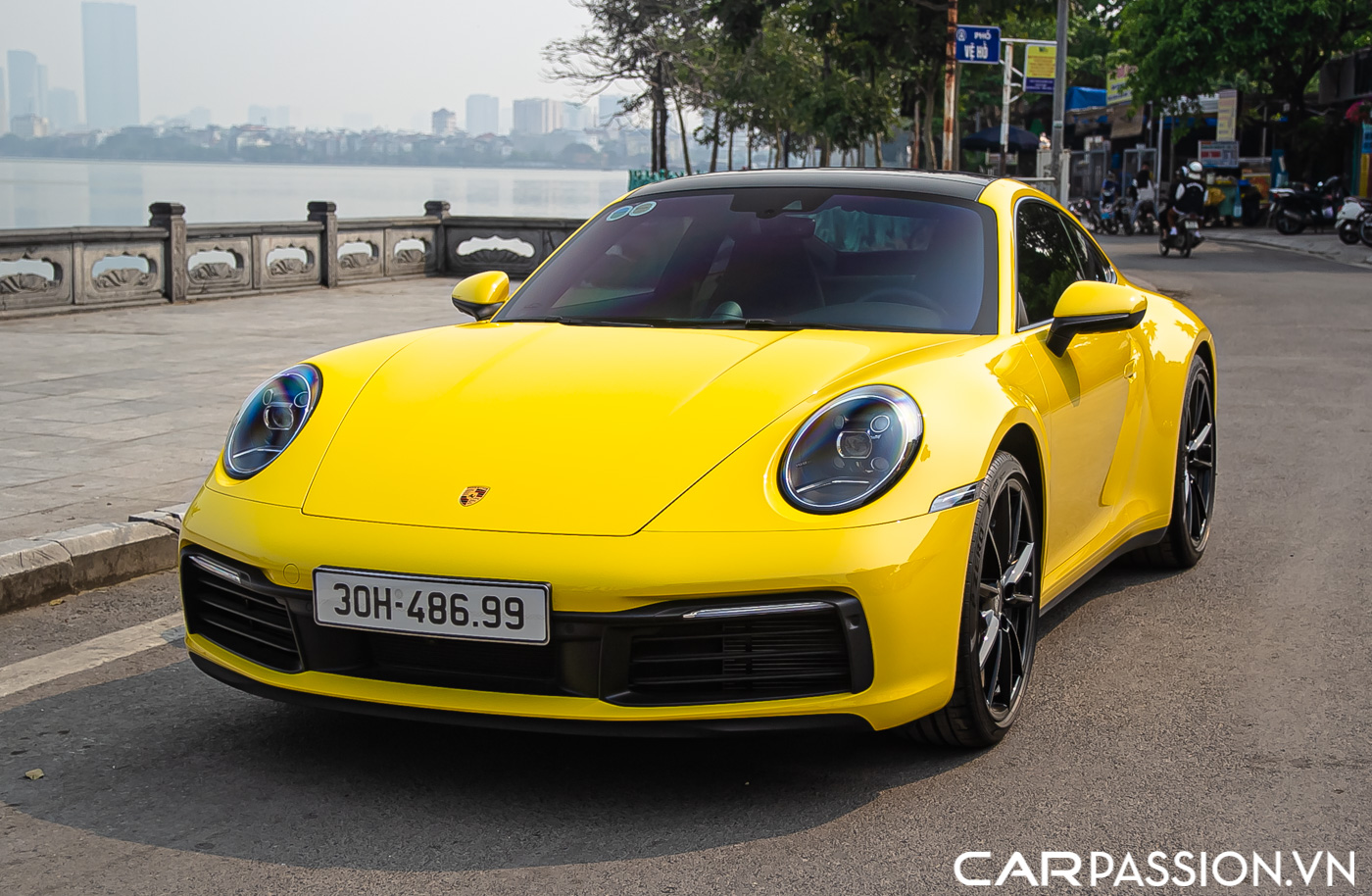 Porsche 911 992 Carrera (33).JPG