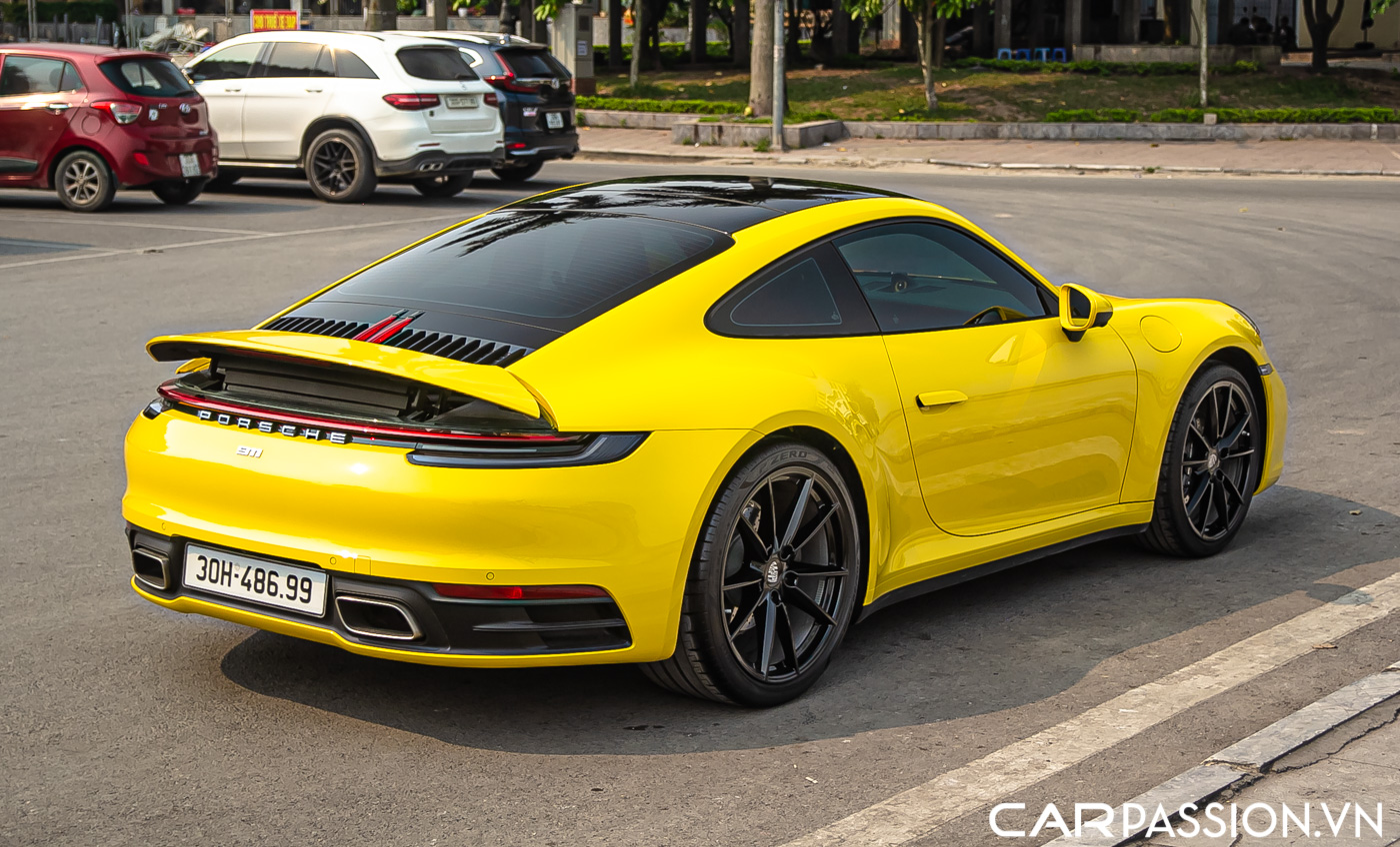 Porsche 911 992 Carrera (36).JPG