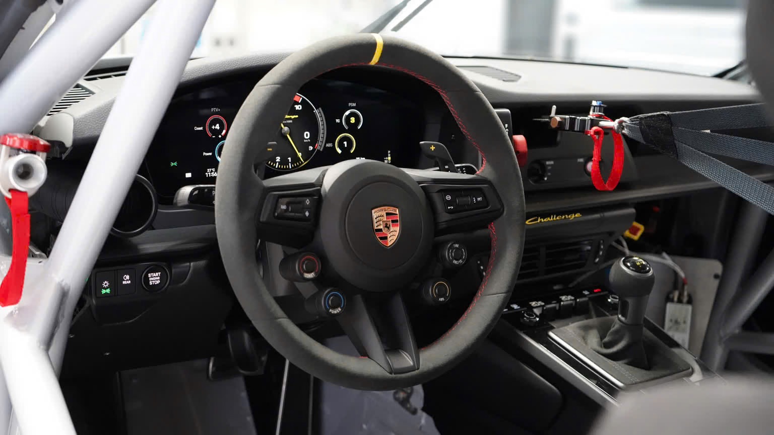 Porsche 911 Challenge-anh-1.jpg
