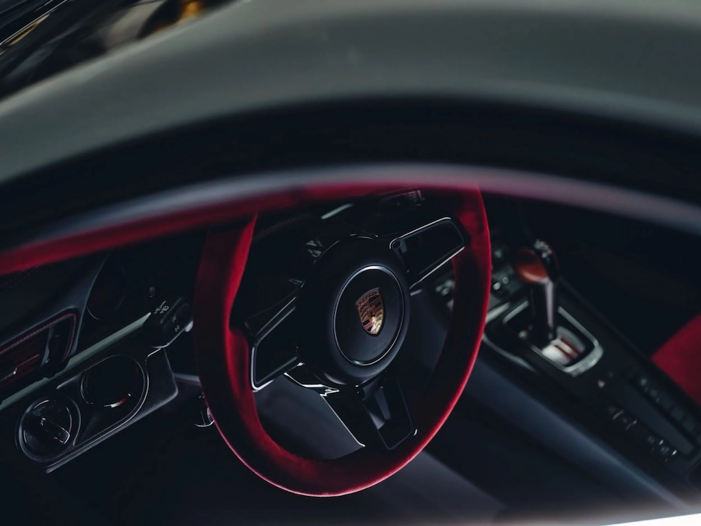 Porsche 911 GT2 RS Flachbau-anh-12.jpg