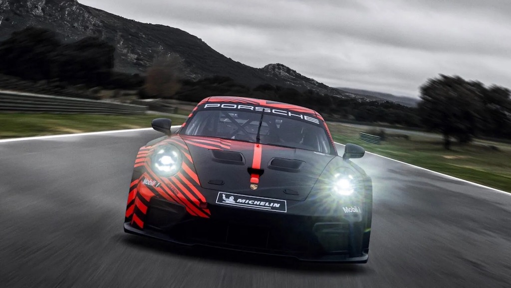 Porsche-911-GT4R-anh-1.jpg
