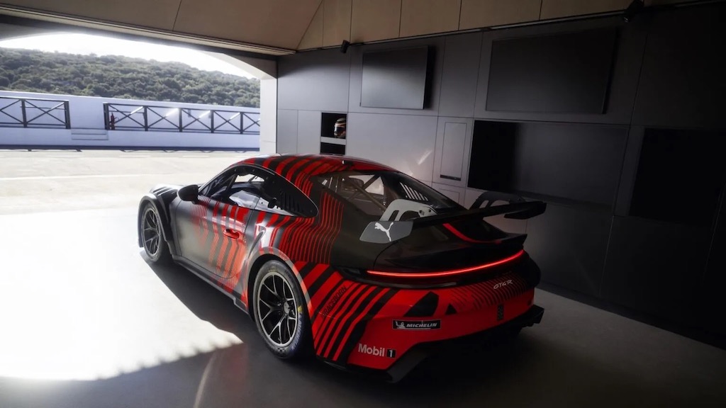Porsche-911-GT4R-anh-5.jpg