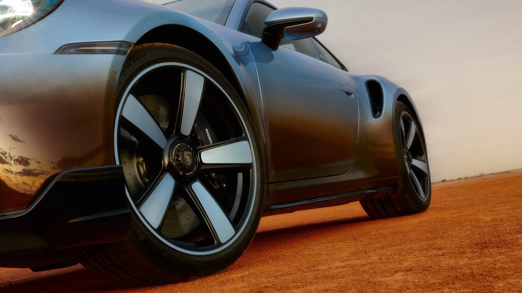Porsche-911-Turbo-S-Land-Down-Under-New-6.jpeg
