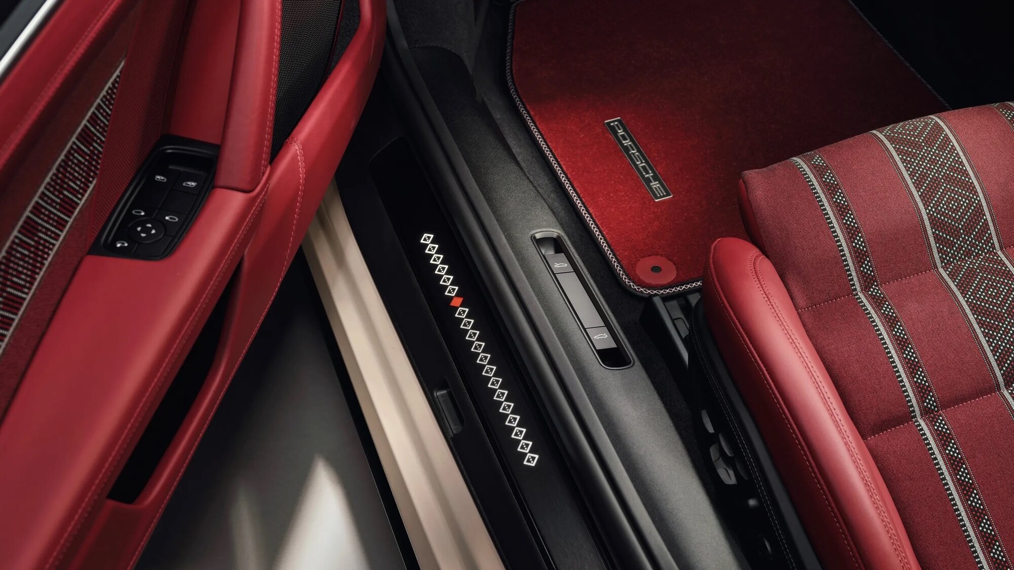 Porsche-911-Turbo-S-Sadu-Edition-518-26.jpeg