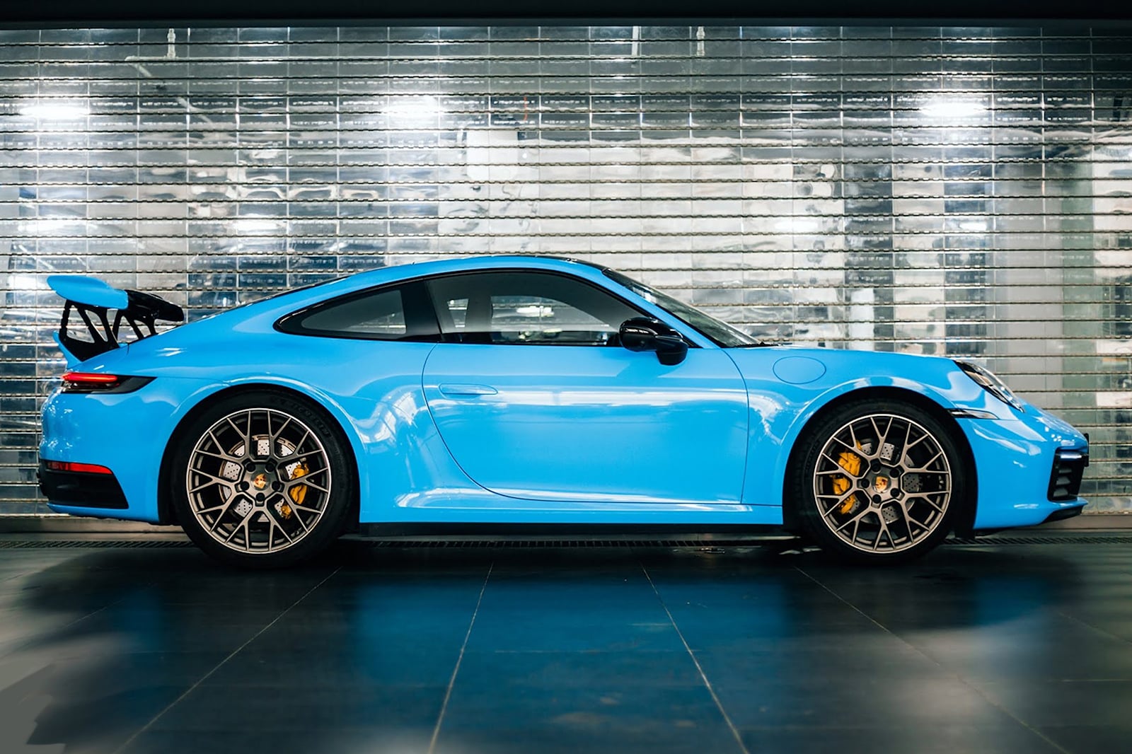 Porsche 992 DMC (9).jpg