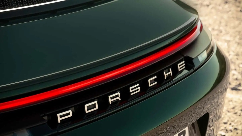 porsche-anh-1.jpeg