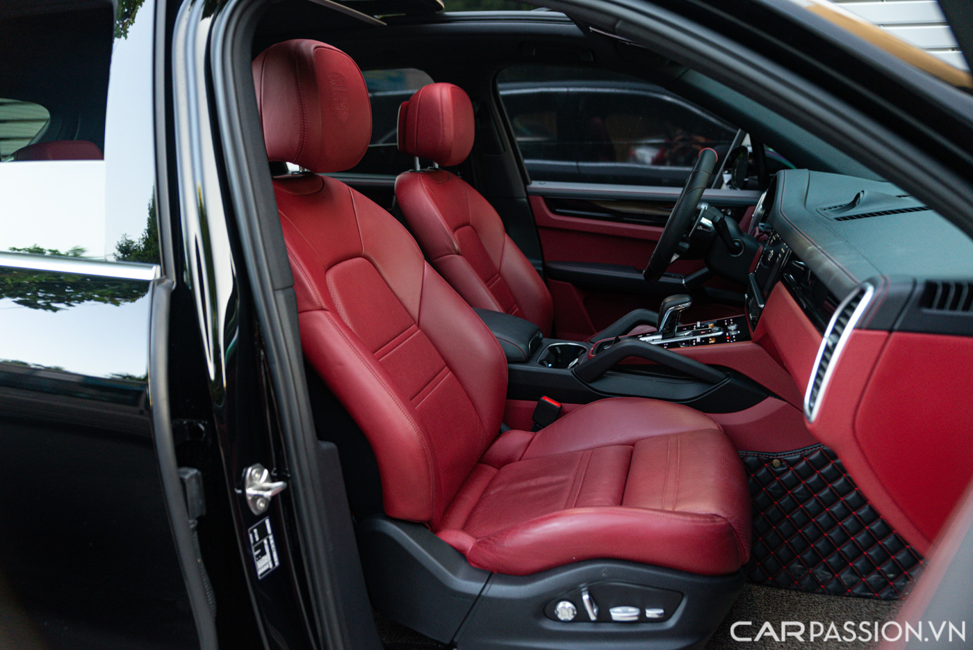 Porsche Cayenne (12).jpg