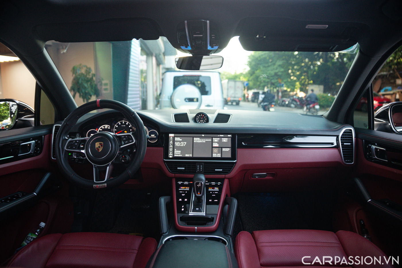 Porsche Cayenne (15).jpg