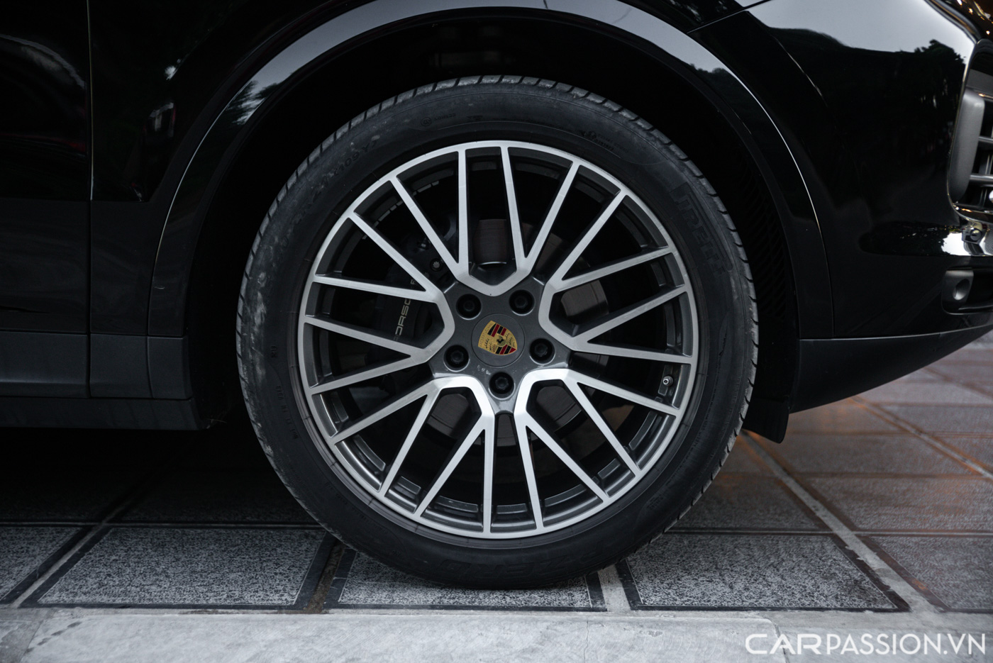Porsche Cayenne (3).jpg