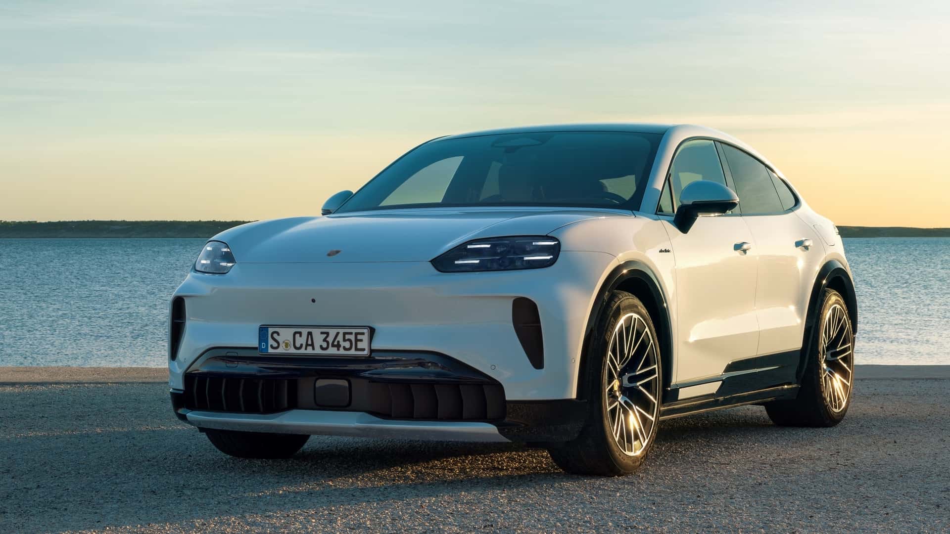 Porsche Cayenne Coupe-anh-6.jpeg