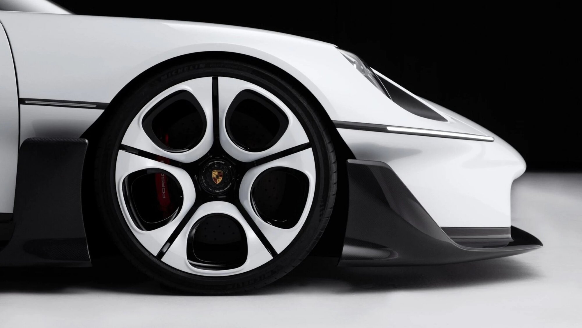 Porsche Mission S-anh-12.jpg