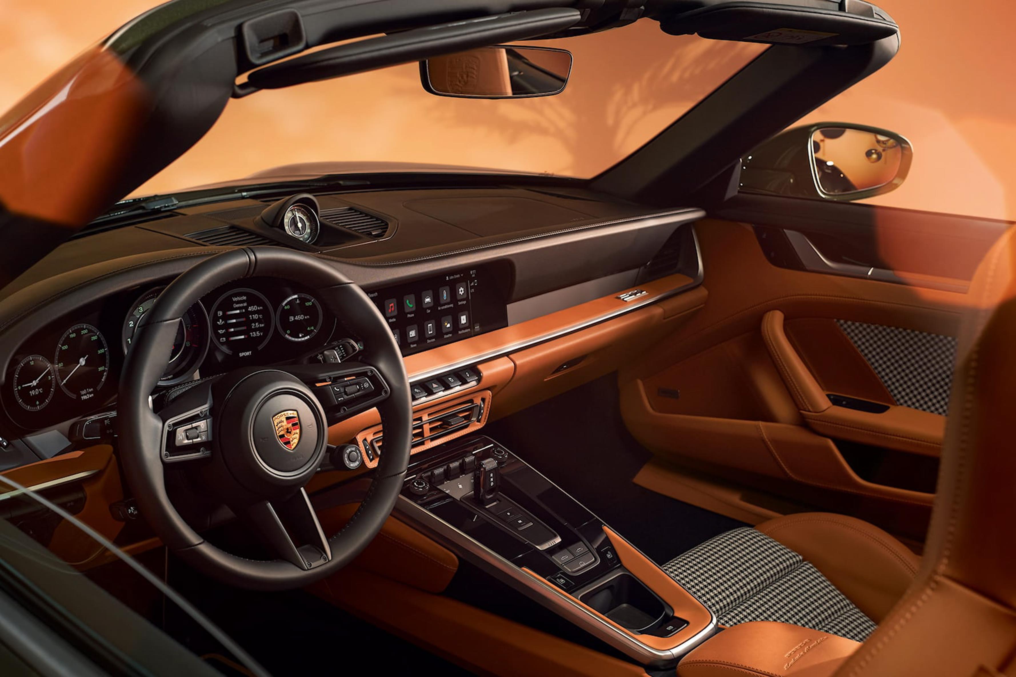 Porsche New interior option (9).JPG