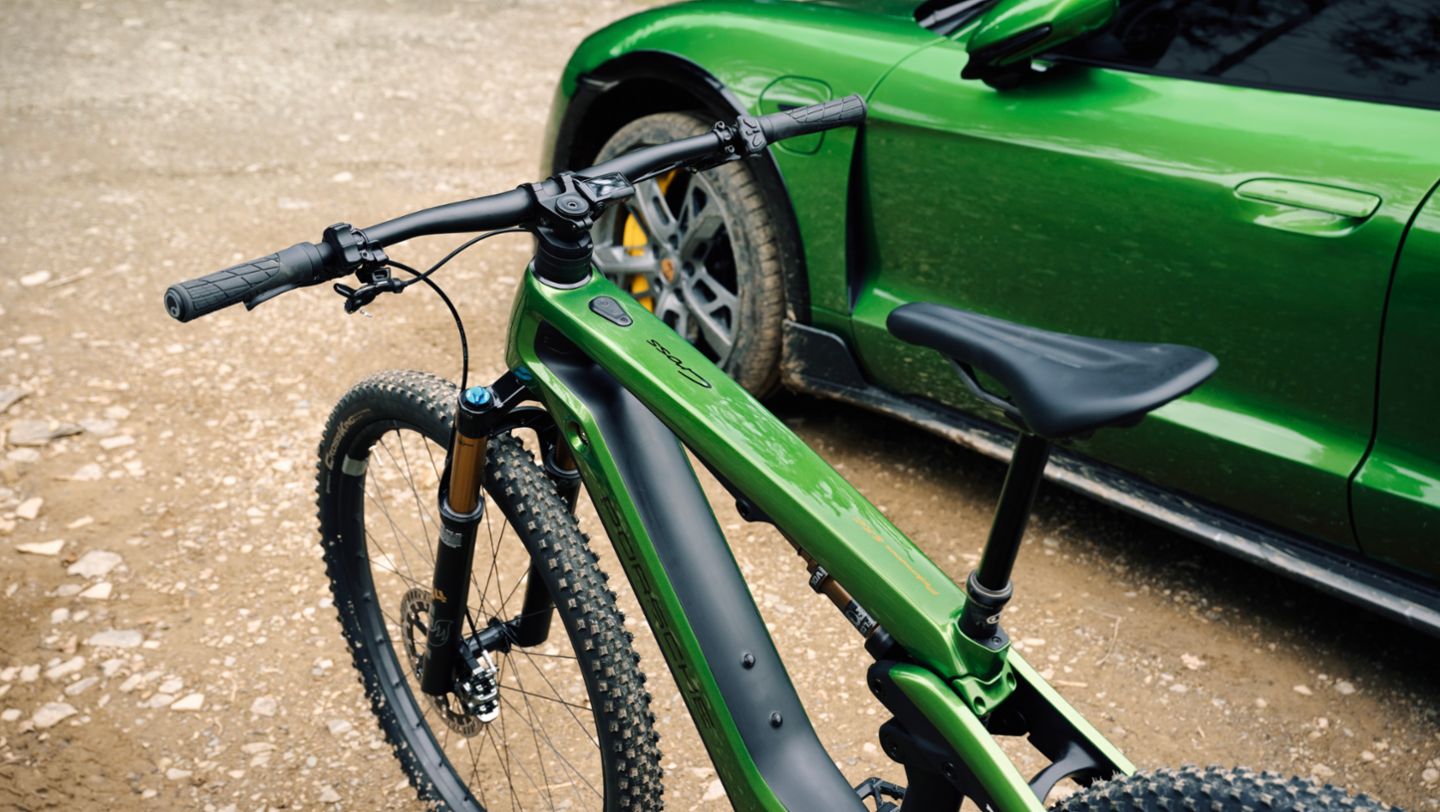 Porsche ra mat xe dap dien - 5.jpg