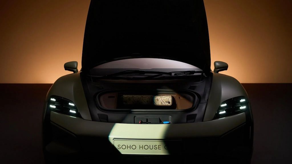 Porsche Taycan Turbo S Sport Turismo Soho House One-anh-5.jpg