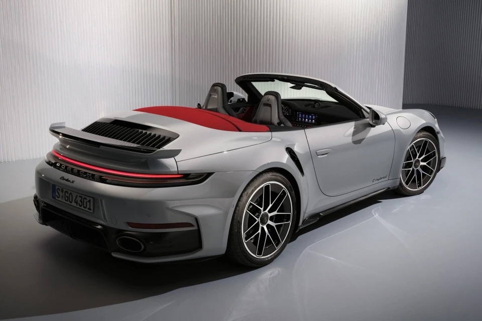 Porsche_911_Turbo_S_Cabriolet_anh-12.jpg