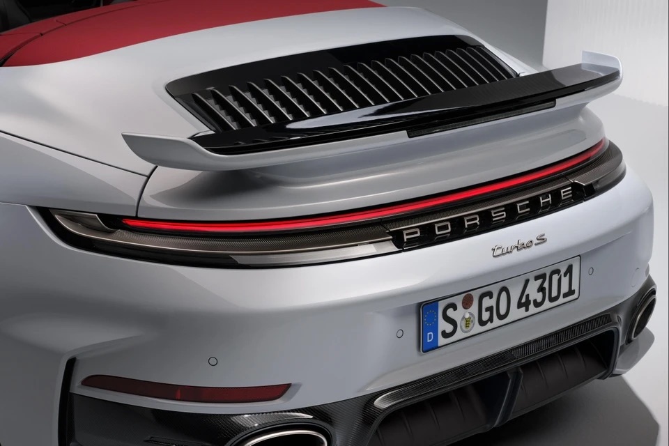 Porsche_911_Turbo_S_Cabriolet_anh-17.jpg