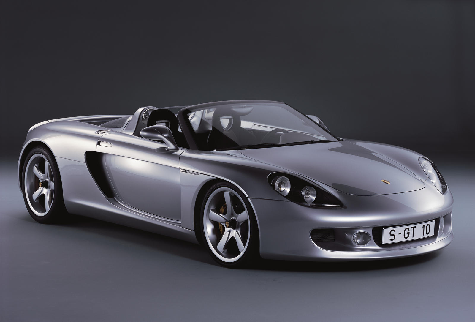Porsche_Carrera_GT_anh-5.jpg