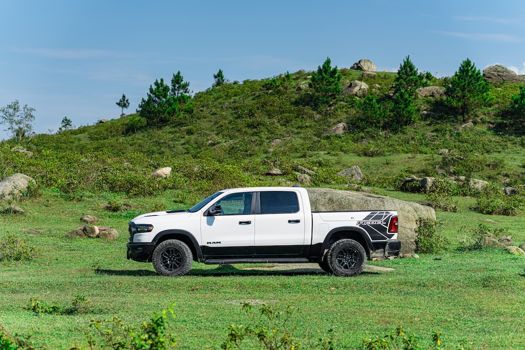 RAM 1500 REBEL_310526_02.jpg