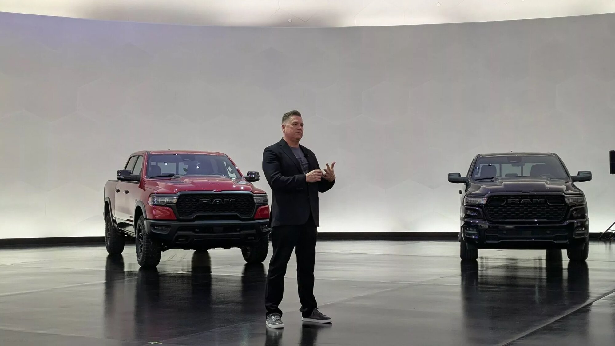 Ram-CEO-Tim-Kuniskis-MG-Carscoops-604-5-2048x1152-2.jpeg