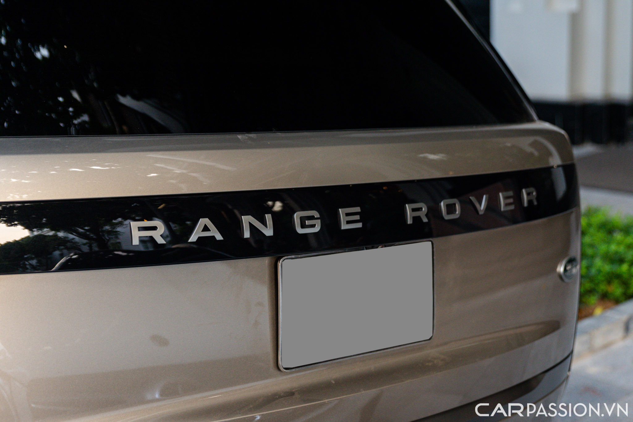 Range Rover Autobiography LWB (5).jpg