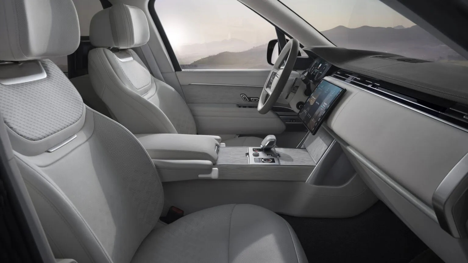 Range-Rover-Electric-Interior-3-1536x865.jpeg