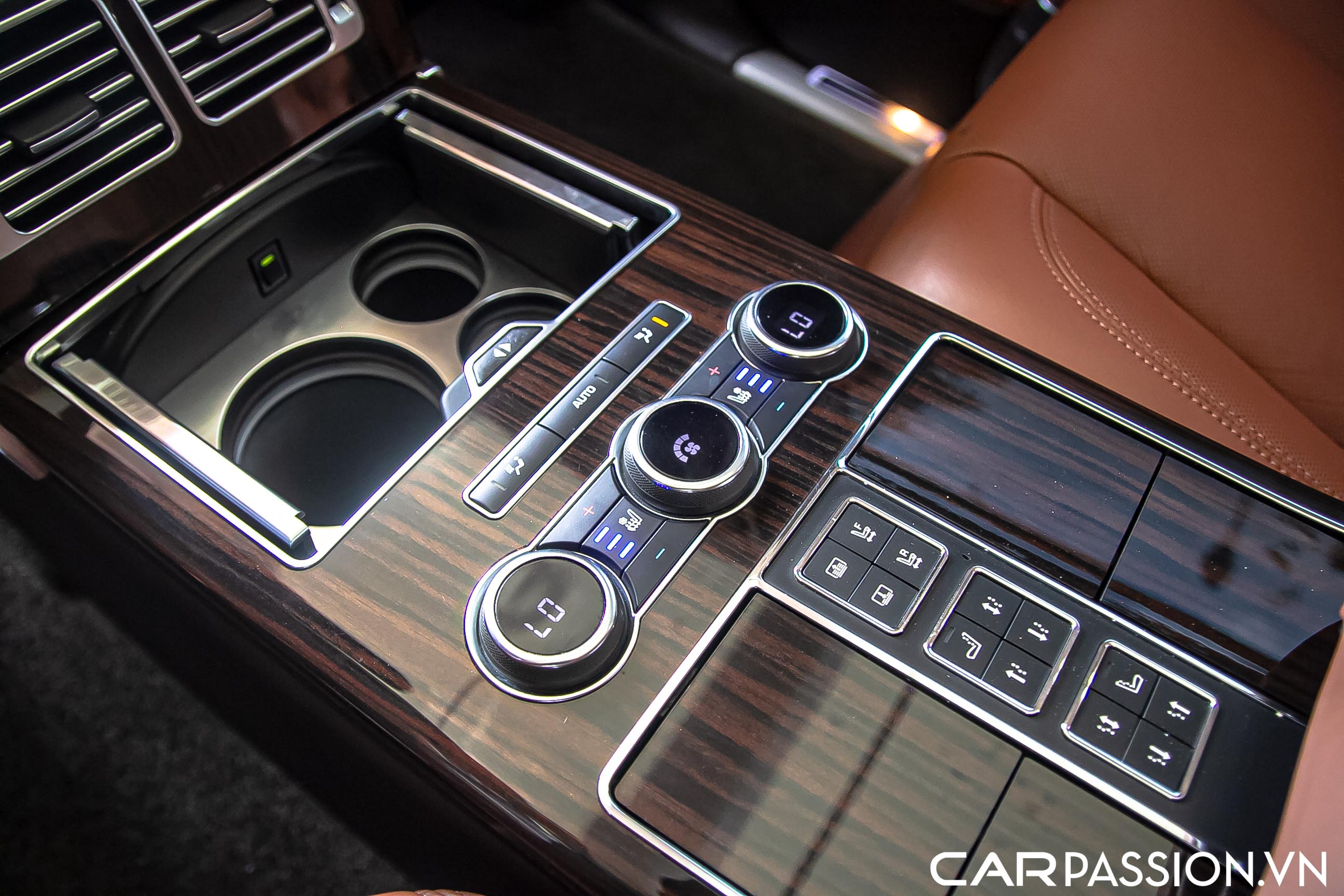 Range Rover SVAutobiography (75).JPG