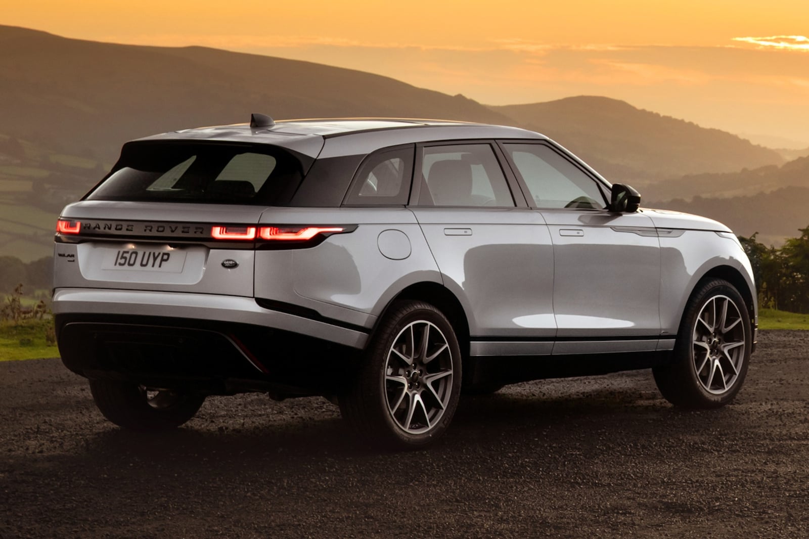 range-rover-velar-3.jpg