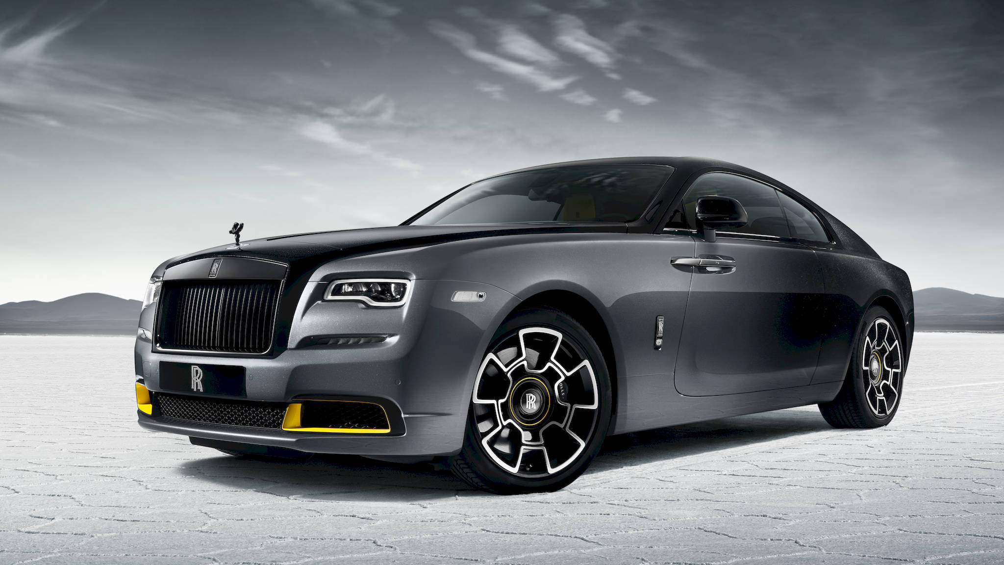 Rolls-Royce-Black-Badge-Wraith-Black-Arrow-00000.jpg