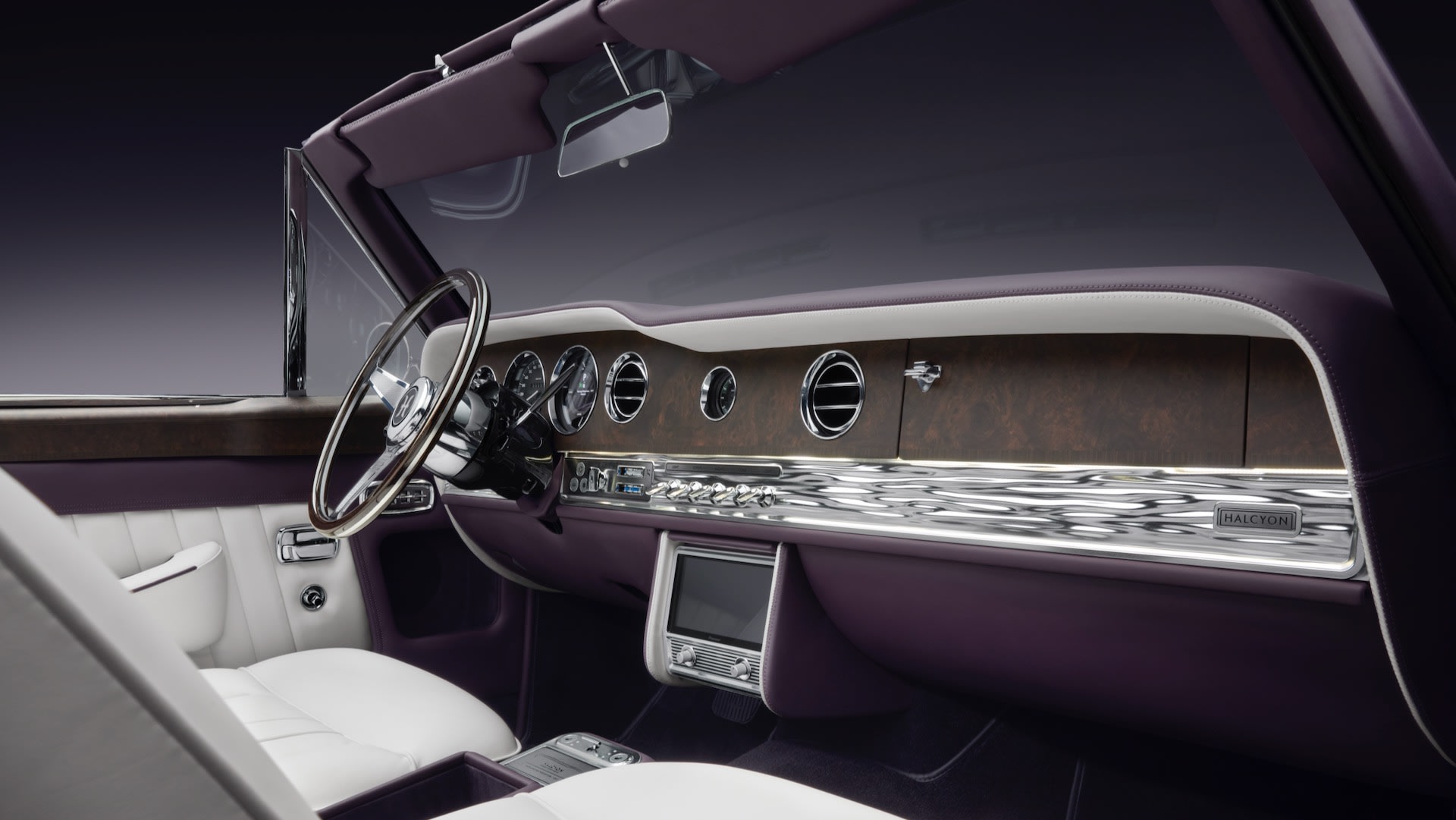 Rolls-Royce Corniche-anh-1.jpg