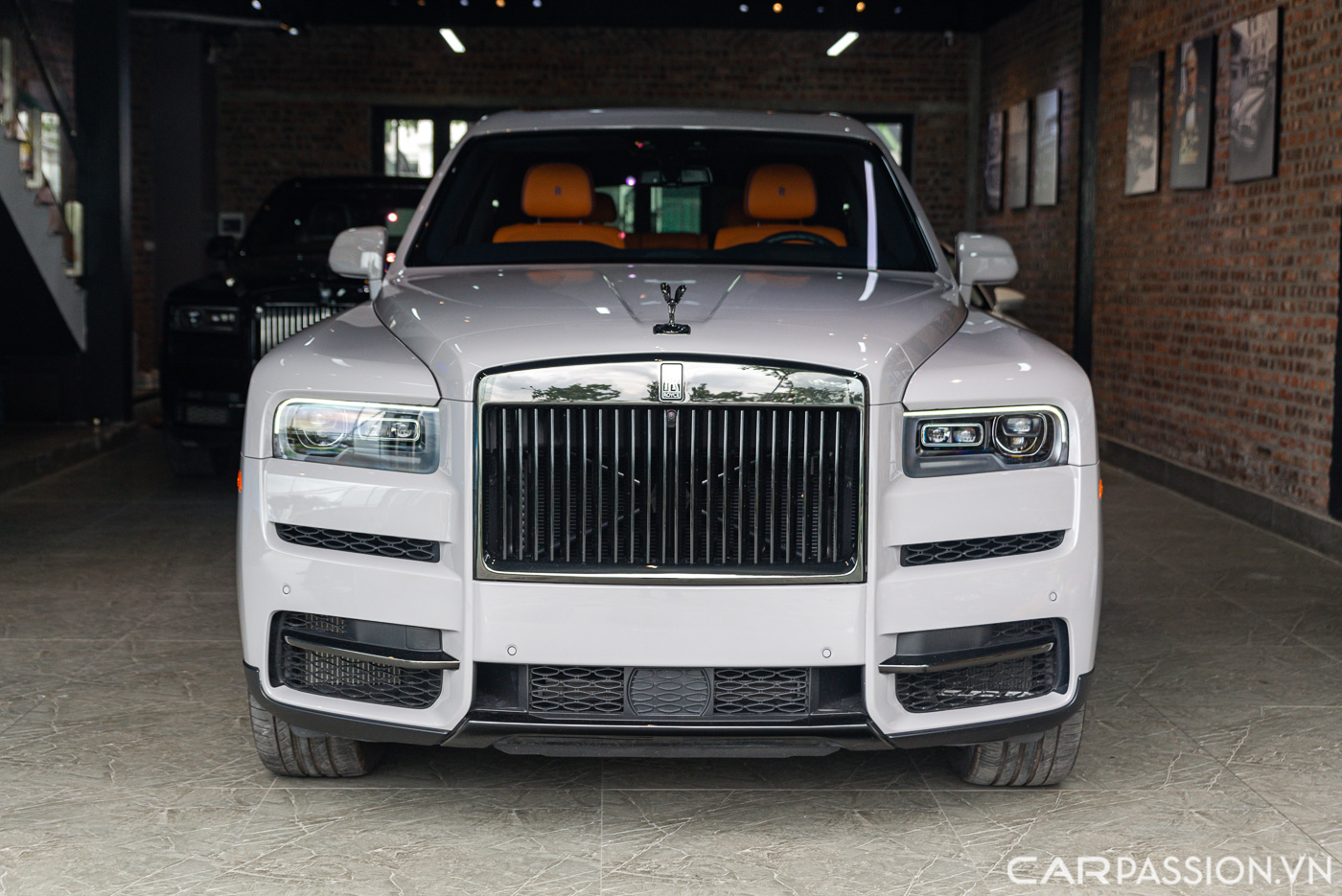 Rolls-Royce Cullinan Black Badge màu độc (13).JPG