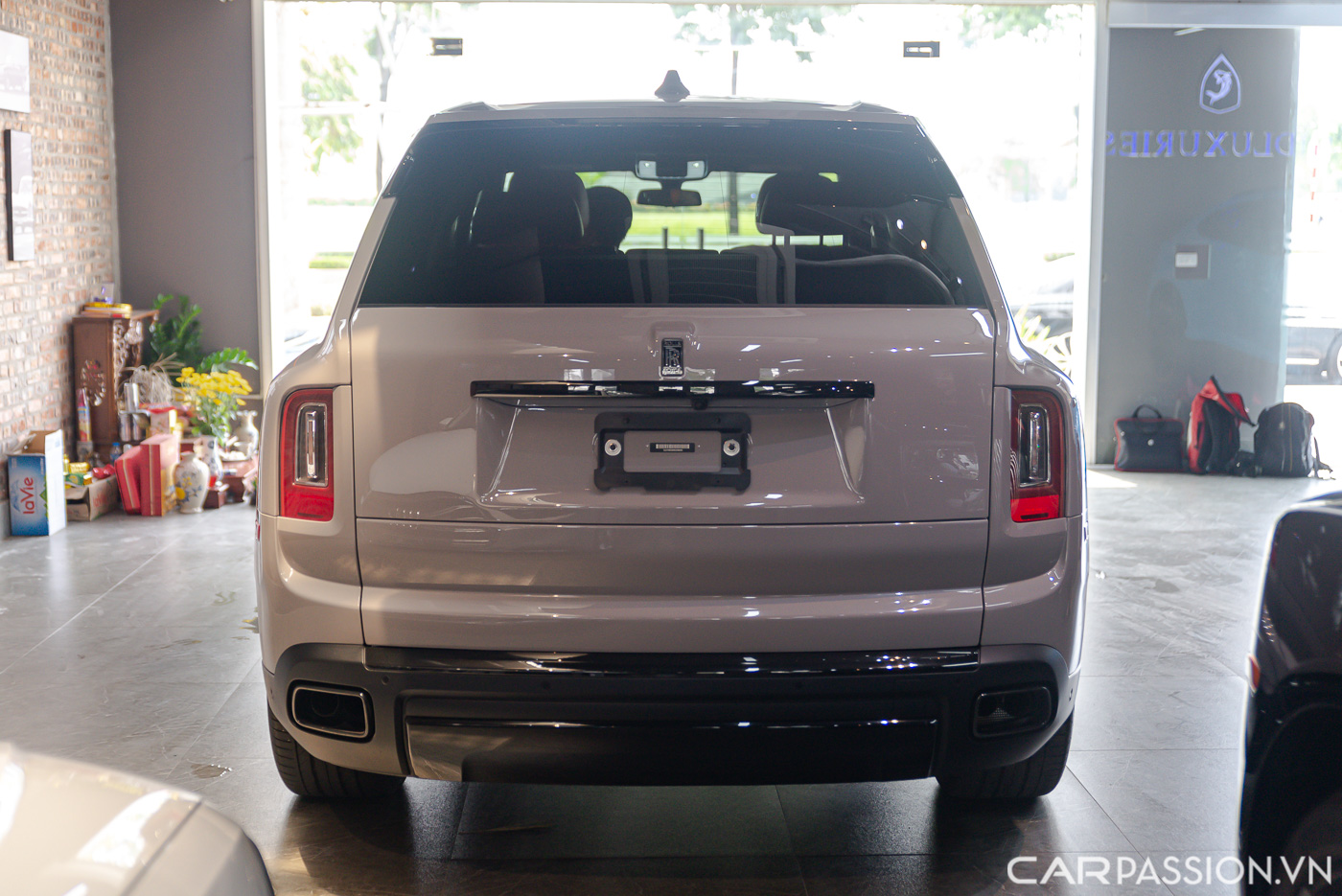 Rolls-Royce Cullinan Black Badge màu độc (8).JPG