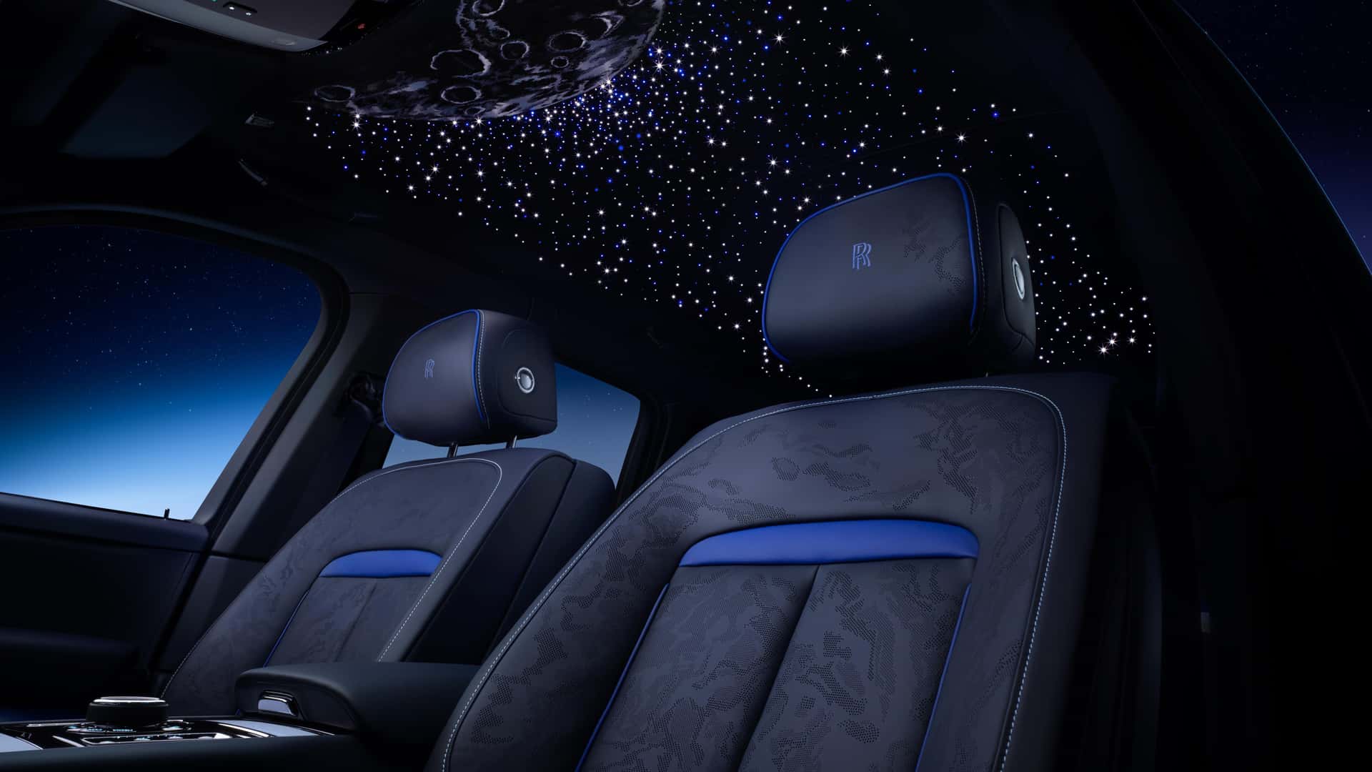 Rolls-Royce-Cullinan-Blue-Shad-1382-9549-1685502217.jpg
