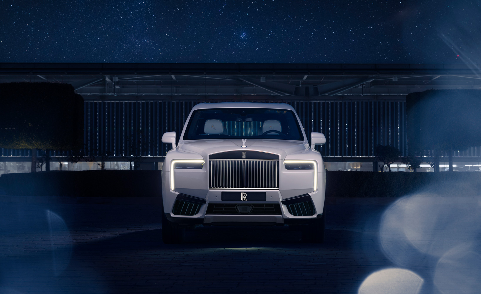 Rolls-Royce-Cullinan-Cosmos-bespoke-anh-_3.jpg