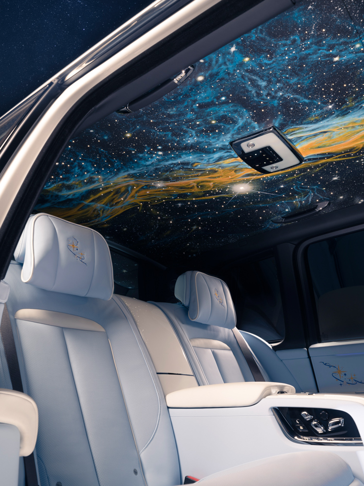 Rolls-Royce-Cullinan-Cosmos-bespoke-anh-.jpg