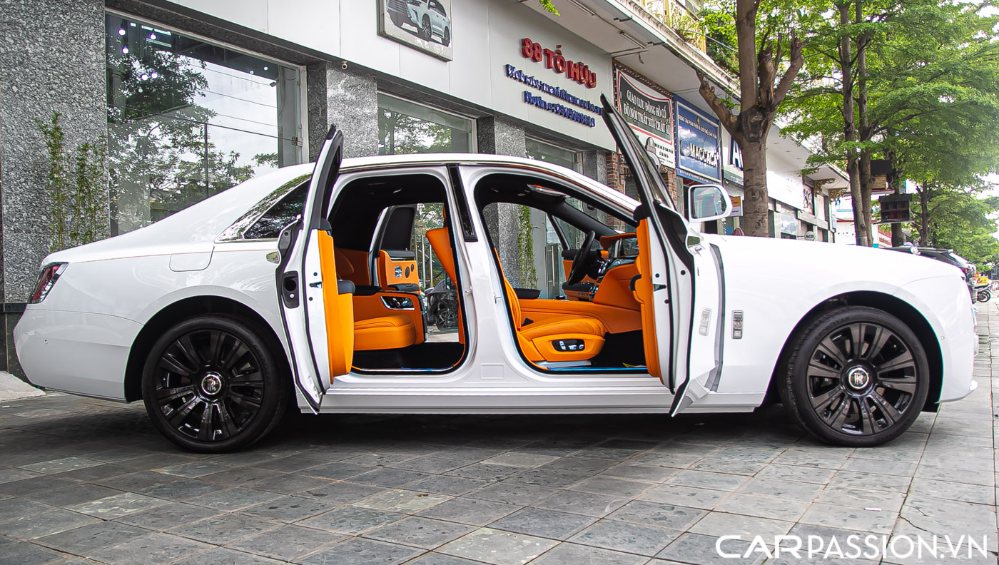 Rolls-Royce Ghost (139).JPG