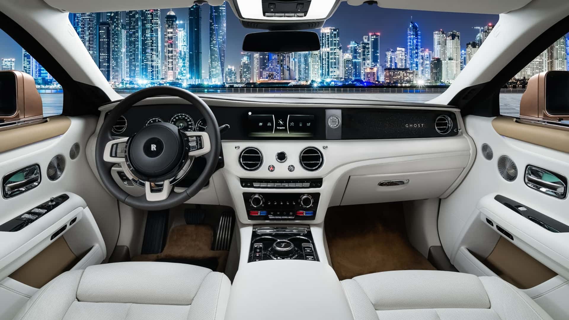 rolls-royce-ghost-extended-private-office-dubai-4.jpg