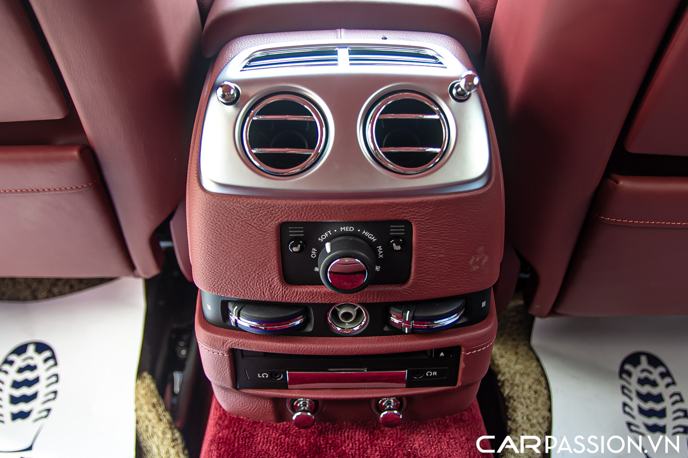 Rolls-Royce Ghost Series II (108).JPG