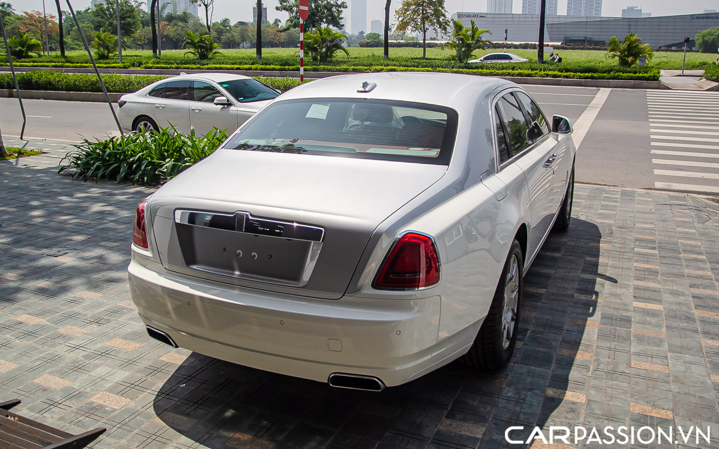 Rolls-Royce Ghost Series II (13).JPG