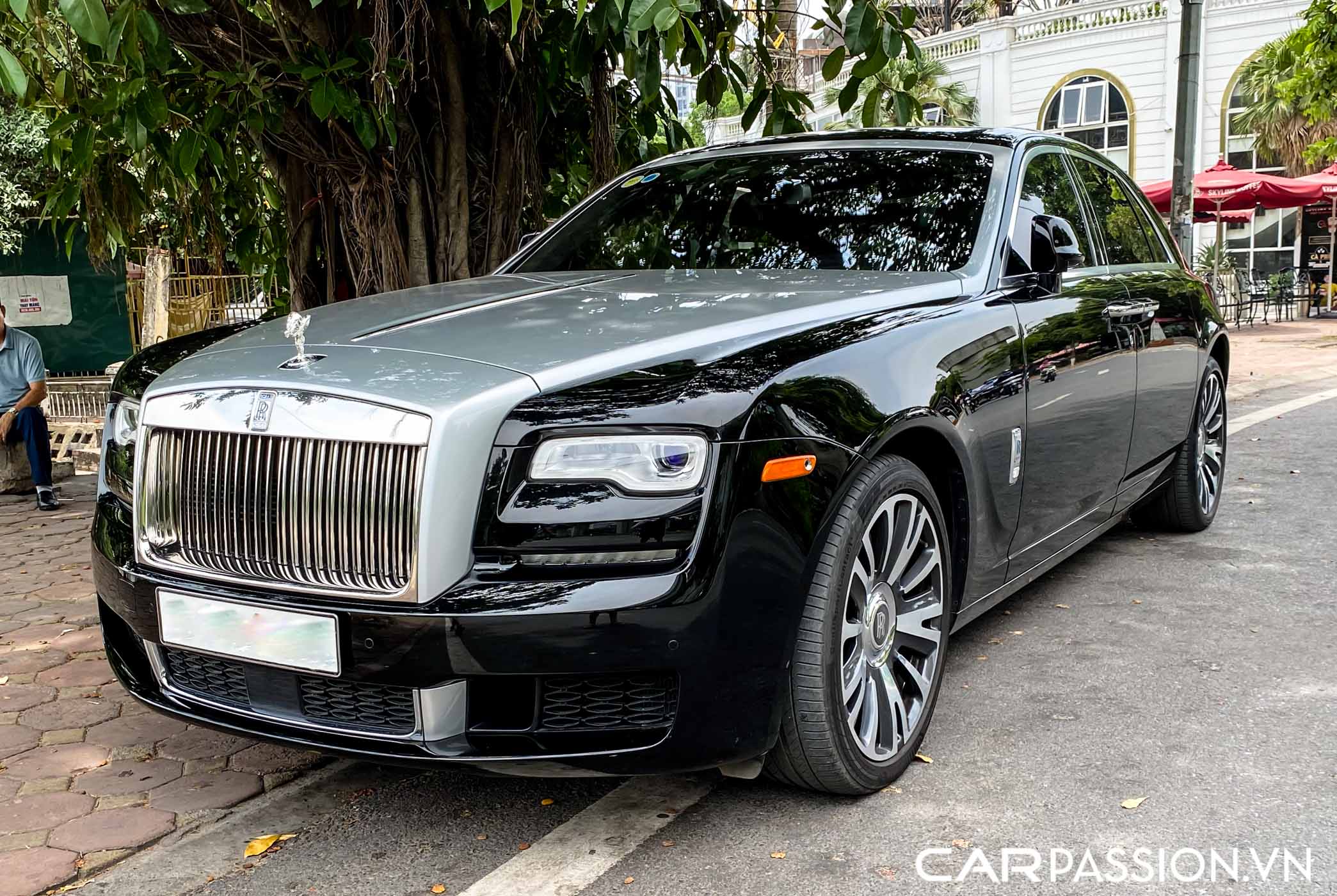 Rolls-Royce Ghost  Series II 2019 facelift.JPG