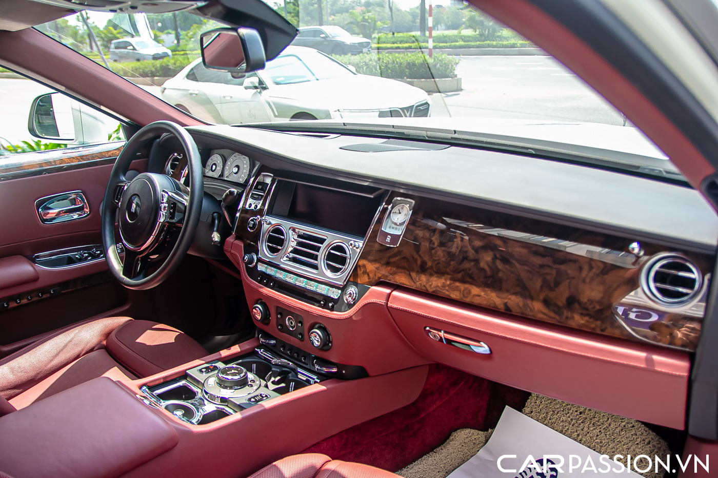 Rolls-Royce Ghost Series II (67).JPG
