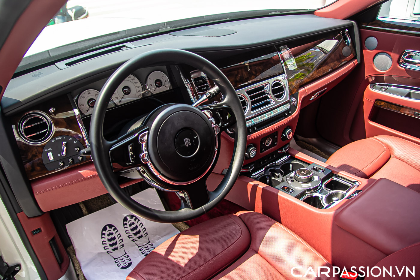 Rolls-Royce Ghost Series II (75).JPG