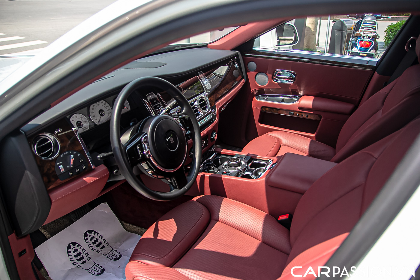 Rolls-Royce Ghost Series II (84).JPG