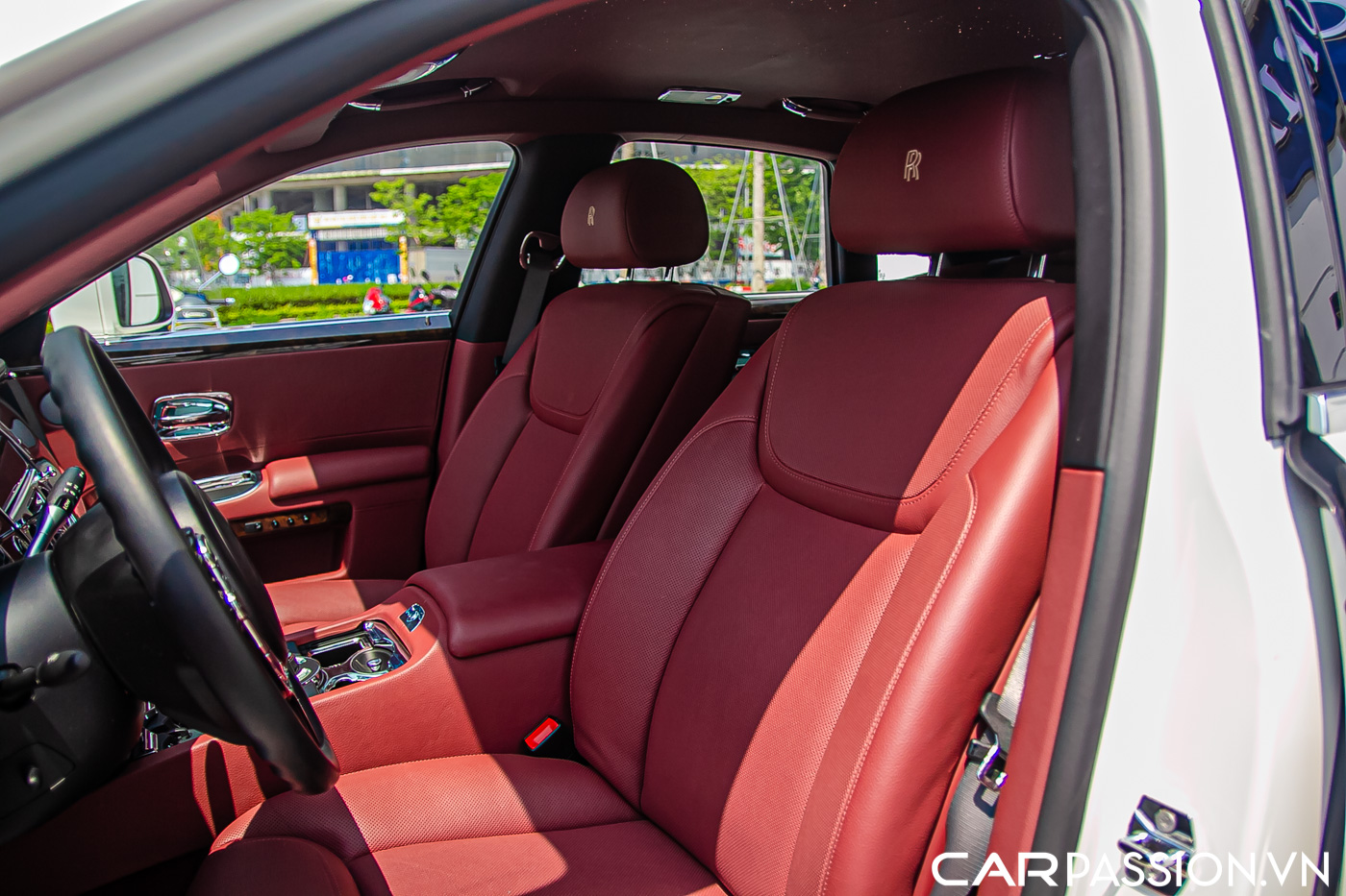 Rolls-Royce Ghost Series II (87).JPG