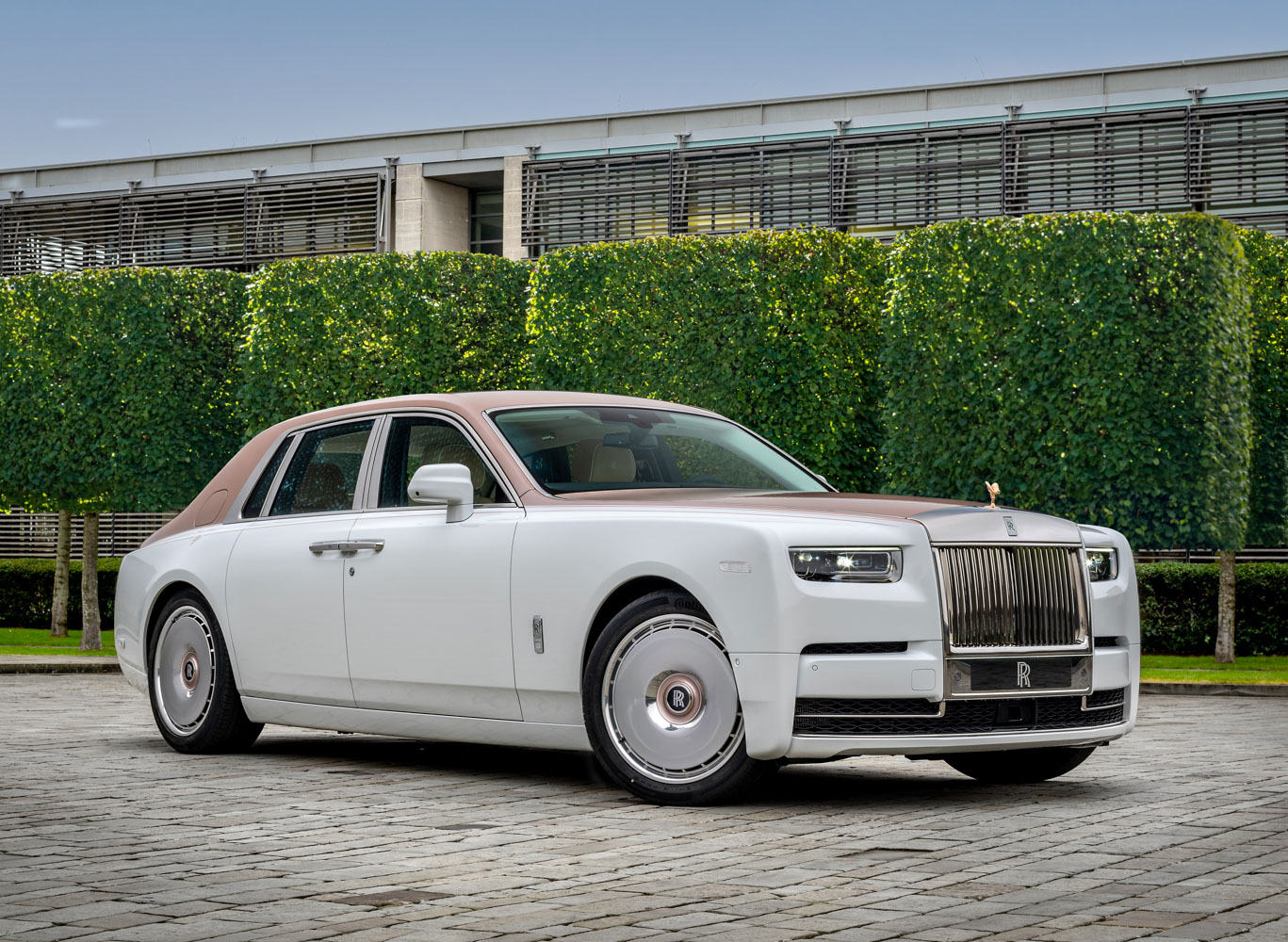 Rolls-Royce-Phantom-Dentelle-anh-.jpg