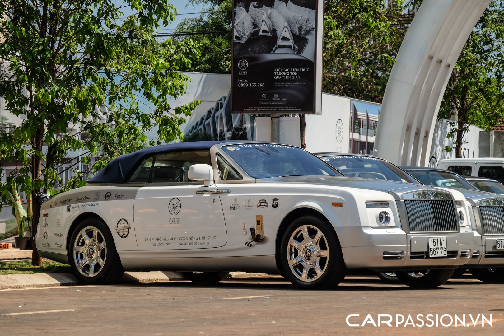 Rolls-Royce Phantom Drophead Coupe (1).JPG