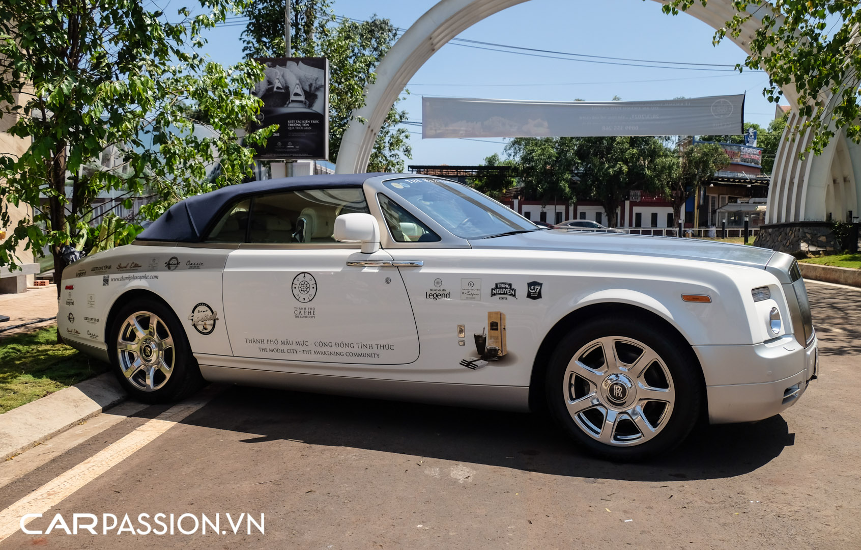 Rolls-Royce Phantom Drophead Coupe (12).JPG