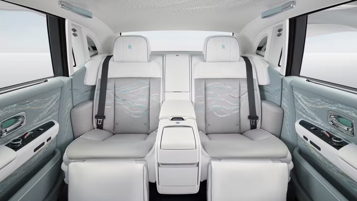 rolls-royce-phantom-scintilla-full-rear-seats.jpeg