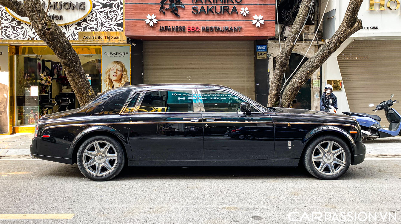 Rolls-royce Phantom Year of Dragon (11).JPG