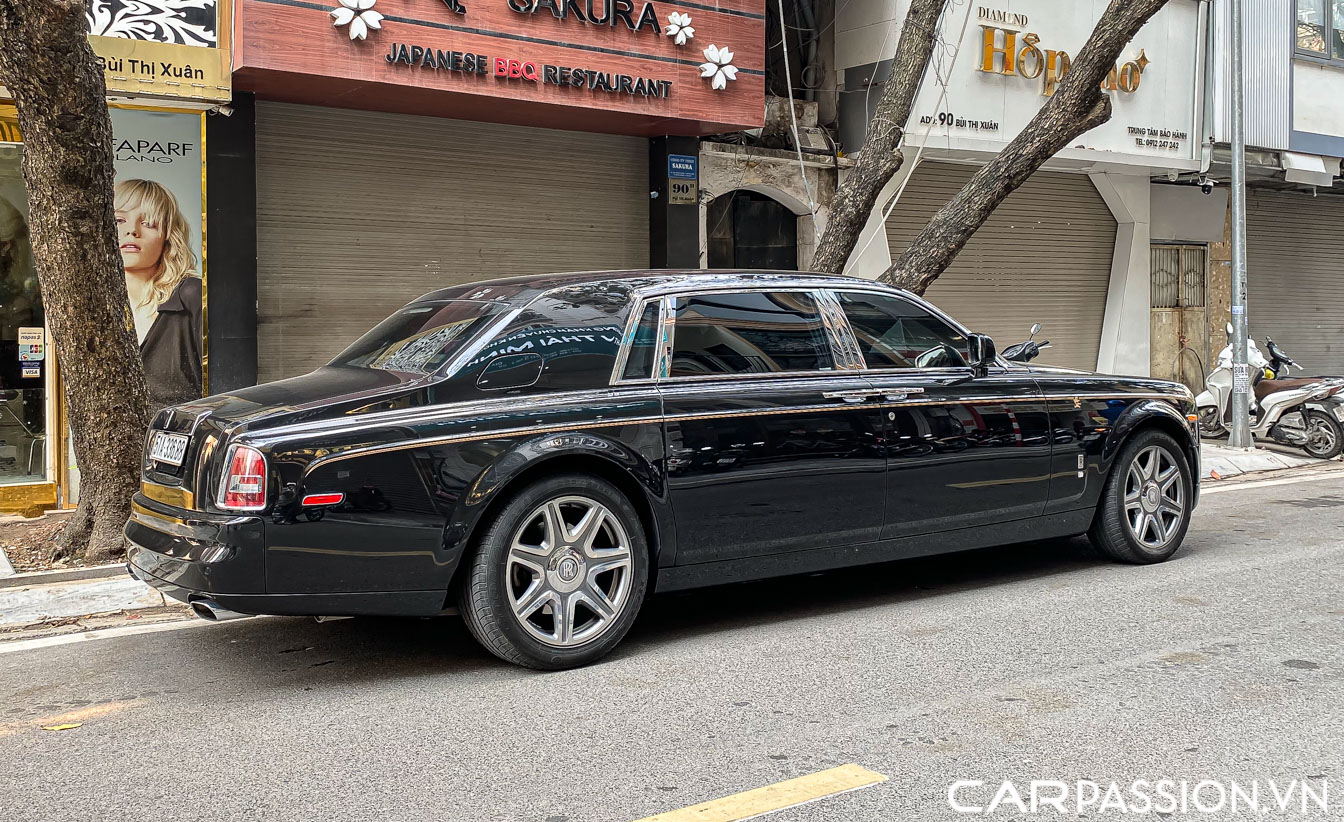 Rolls-royce Phantom Year of Dragon (29).JPG